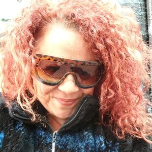 Meet your Posher, Keila